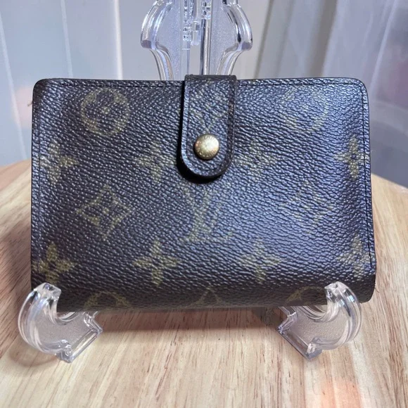 Louis Vuitton Brown Monogram Snap Wallet Snappy - Picture 1 of 17